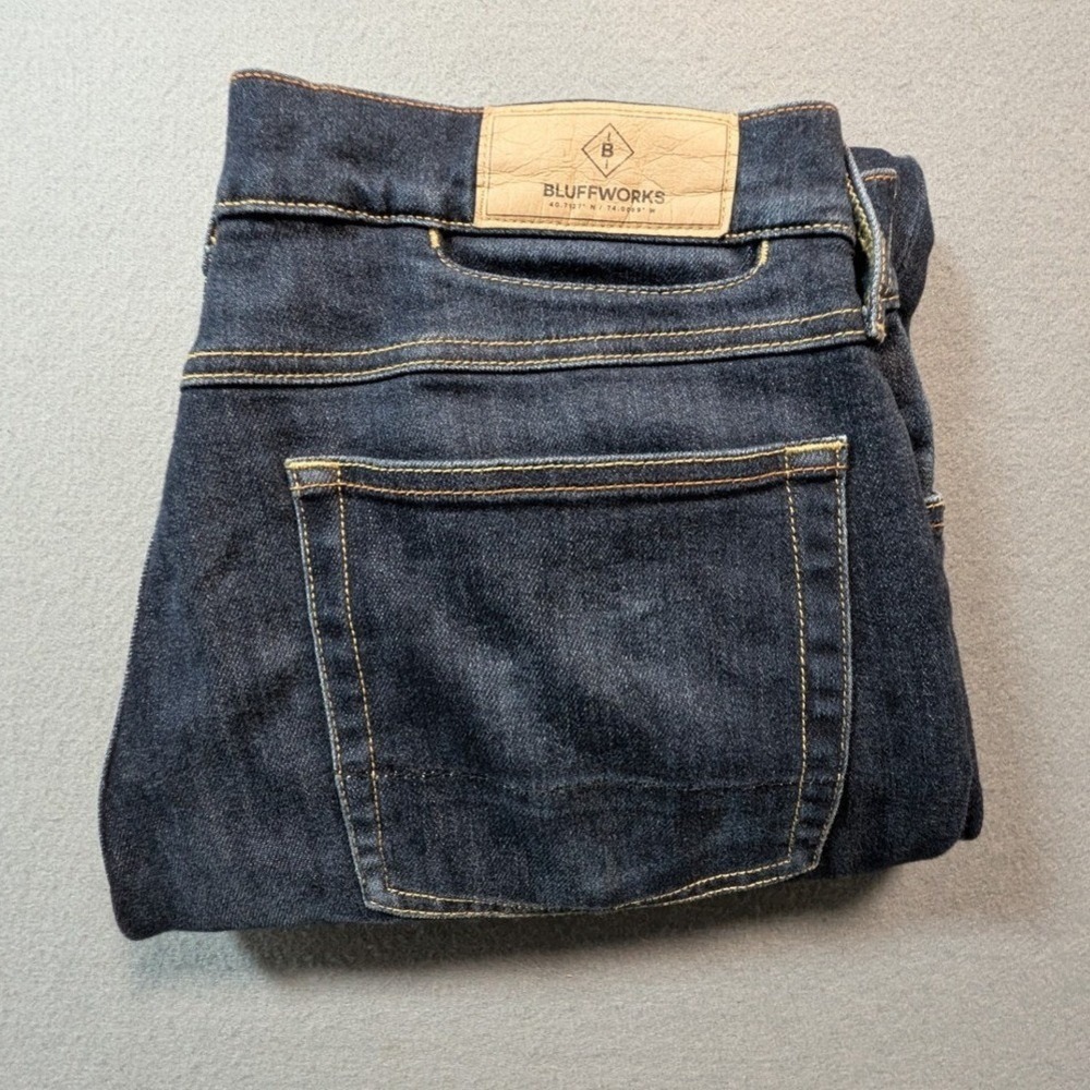 Bluffworks Departure Jeans Men 32x32 Slim Fit Dark Wash Stretch Indigo Denim